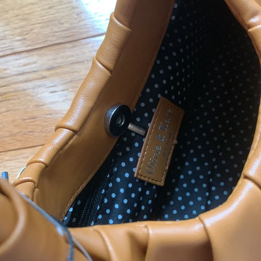 Scrunch Handle Shoulder Bag - Picture 7 of 8